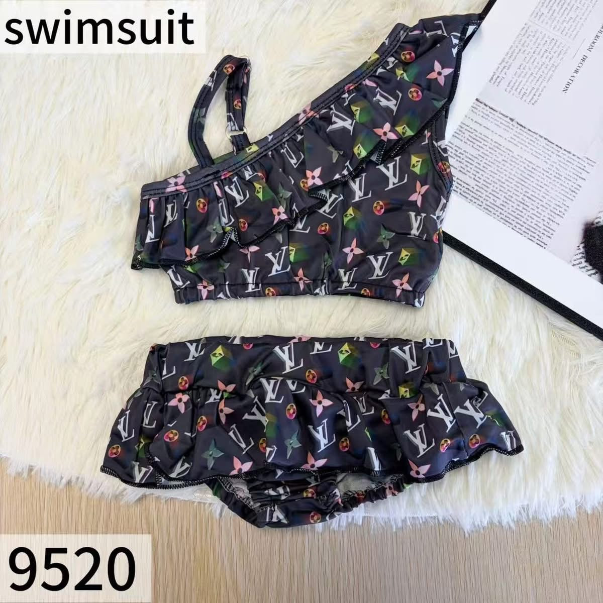 Girls swimsuit