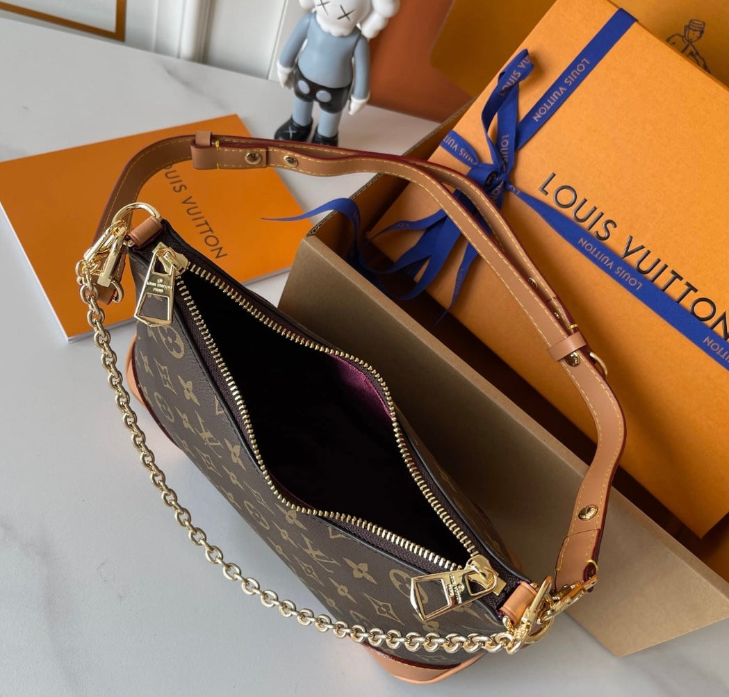 LV Purse 1:1 quality (size 27*16*10cm)