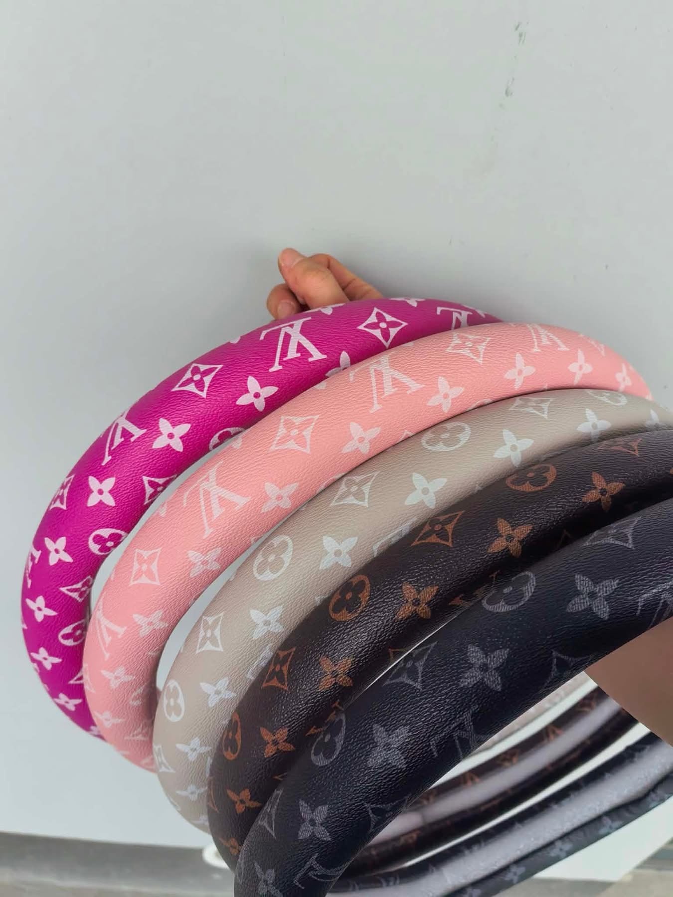 Steering wheel covers (standard)
